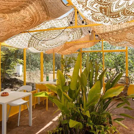 Trulli Kairos With Private Pool Остуни